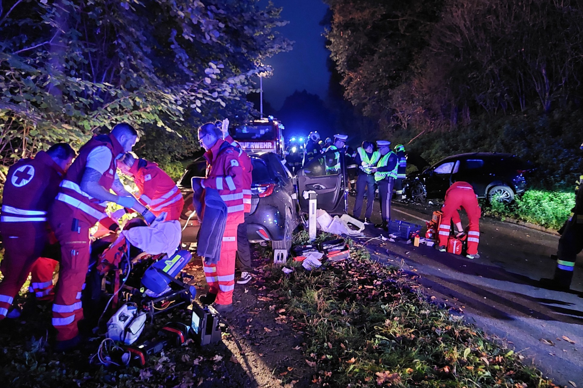 Frontalzusammenstoß zweier Autos Stadtfeuerwehr Leibnitz